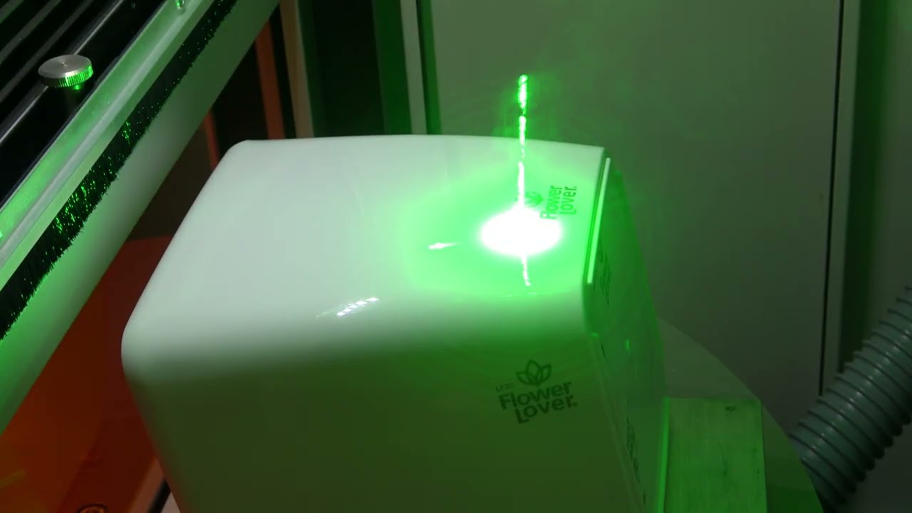 Laserové značení bílého PP plastu