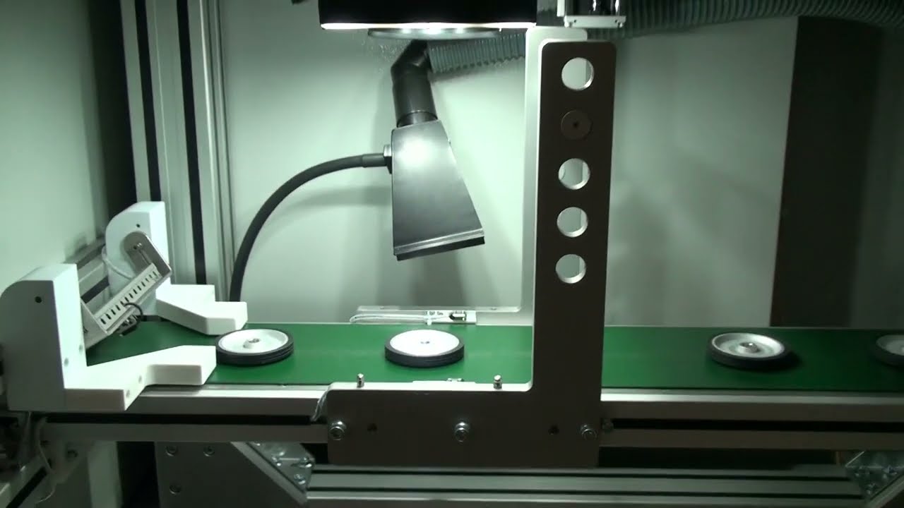 Automatické zaměřování kamerou a značení kruhových součástí tkalcovských strojů