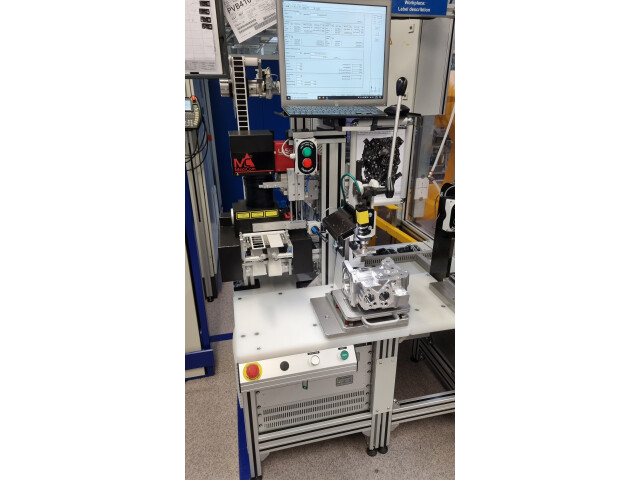 Laserové značení samolepicích štítků pro palivové pumpy